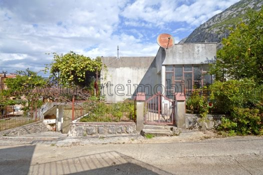 Kuca u izgradnji Dobrota Kotor