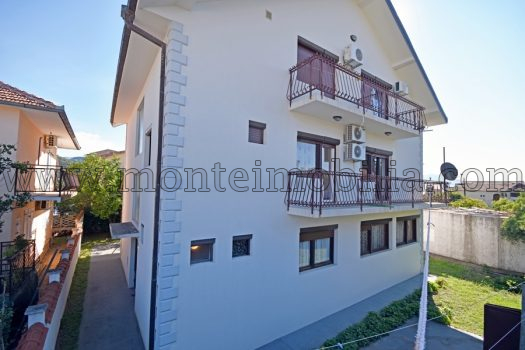 Семейный дом недалеко от набережной в Биеле