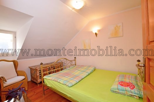 Kamena kuca prvi red do mora Baosici Herceg Novi