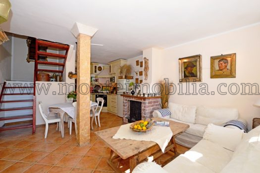 Каменный дом на первой линии моря в Боко-Которской бухте, Баошичи, Герцег-Нови