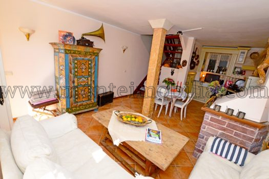 Kamena kuca prvi red do mora Baosici Herceg Novi