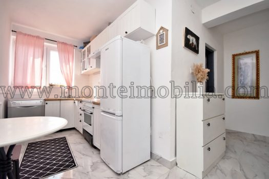 Kuca sa pogledom na more Cela