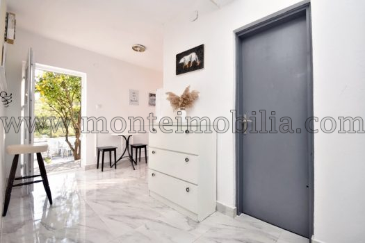 Kuca sa pogledom na more Cela