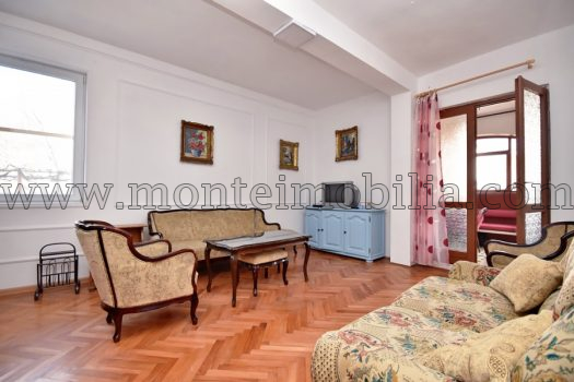 Kuca sa pogledom na more Cela