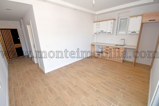 Двухкомнатная квартира с гаражом в Биела