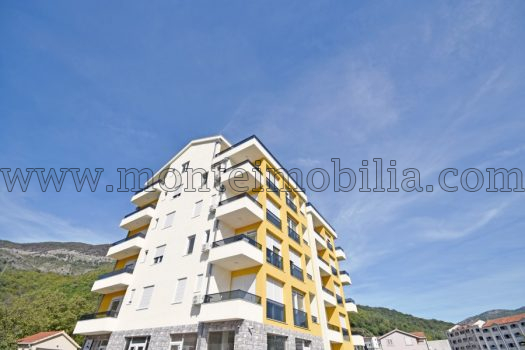 Новая четырехкомнатная квартира с видом в Биела